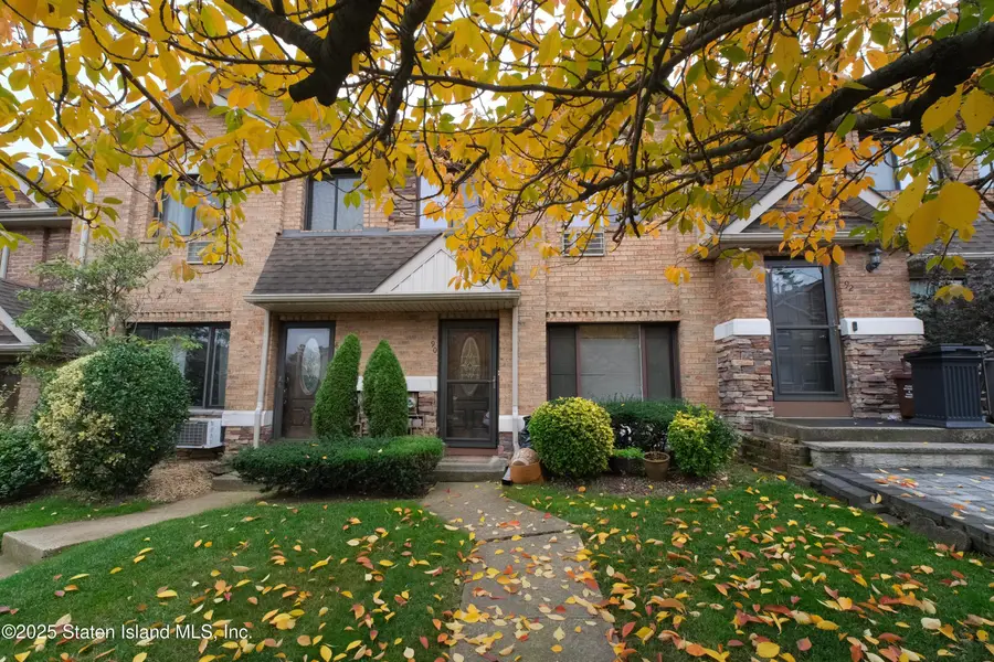 90 North Drive, Staten Island, NY 10305 - Image #2