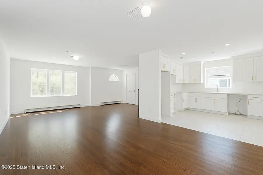 98 Alverson Avenue, Staten Island, NY 10309 - Image #3