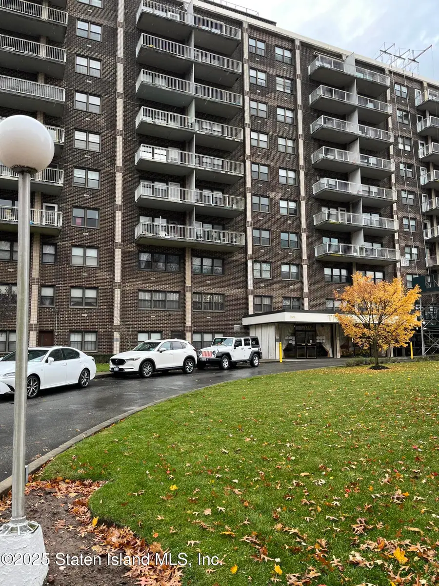 1100 Clove Road #2l, Staten Island, NY 10301 - Image #2