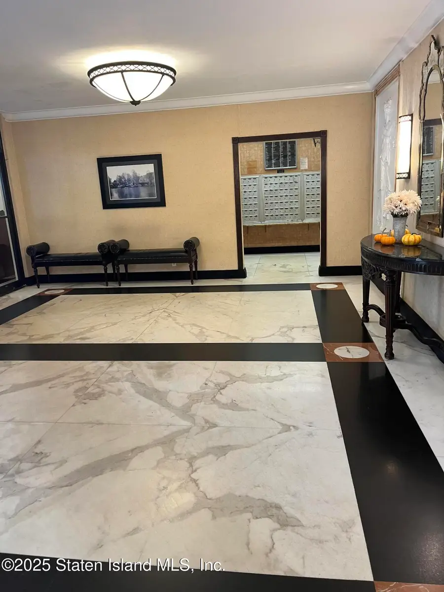 1100 Clove Road #2l, Staten Island, NY 10301 - Image #3