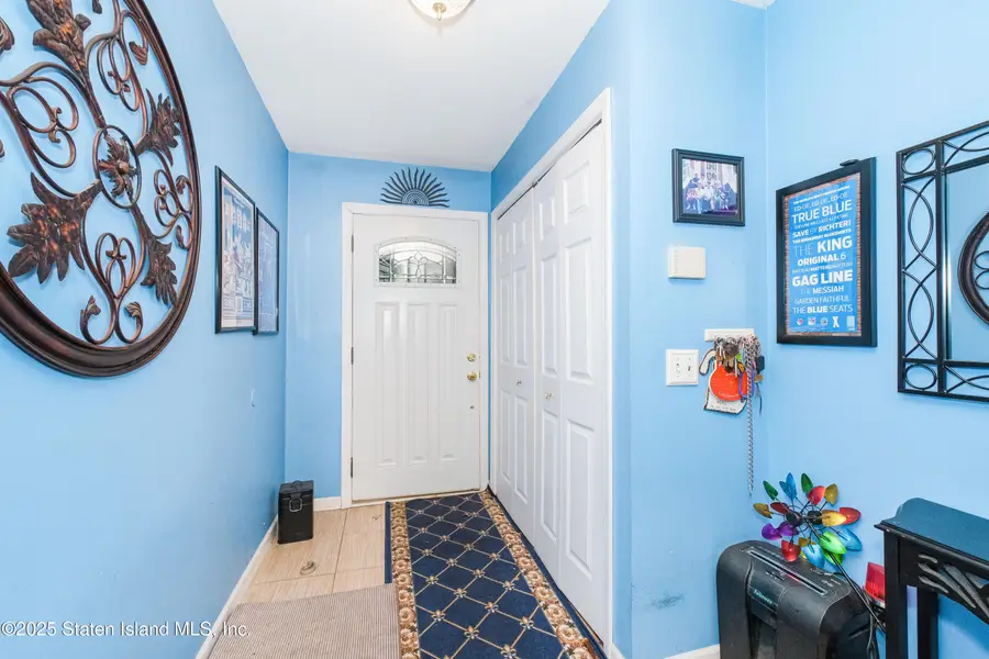25 Claudia Court, Staten Island, NY 10303 - Image #3