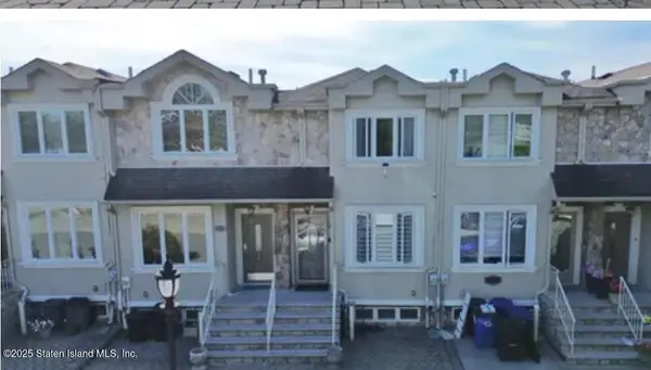 18 Calvanico Lane, Staten Island, NY 10314