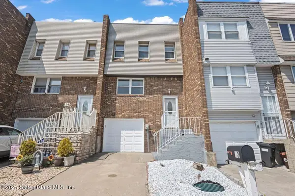 12 Yucca Drive, Staten Island, NY 10312