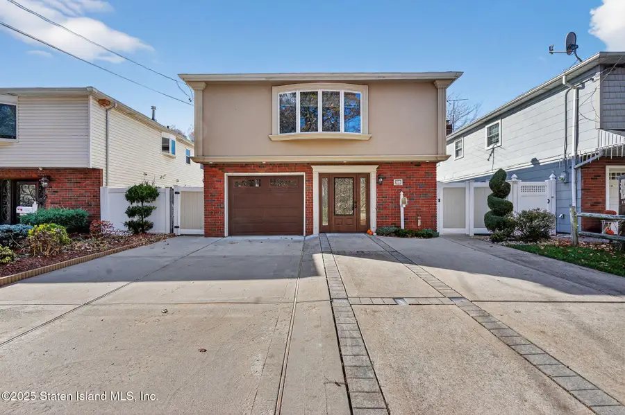 230 Barclay Avenue, Staten Island, NY 10312 - Image #2