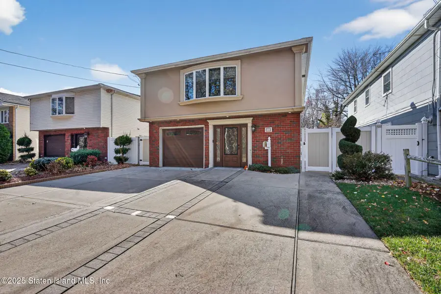 230 Barclay Avenue, Staten Island, NY 10312 - Image #3
