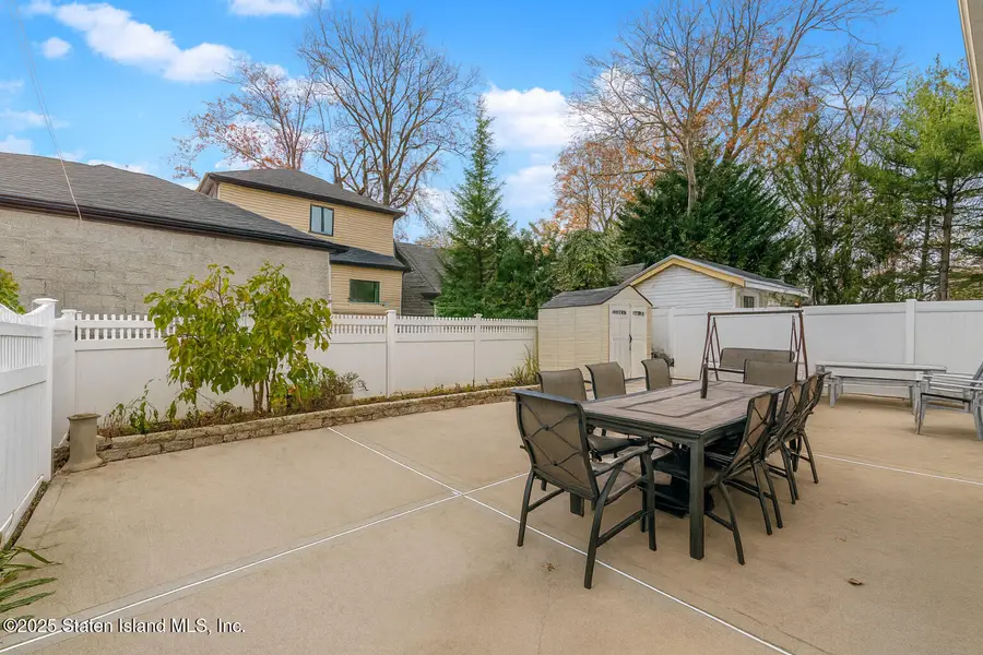 42 Acacia Avenue, Staten Island, NY 10308 - Image #3
