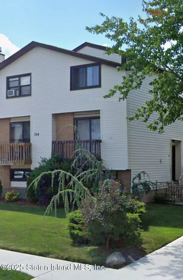 318 Travis Avenue, Staten Island, NY 10314