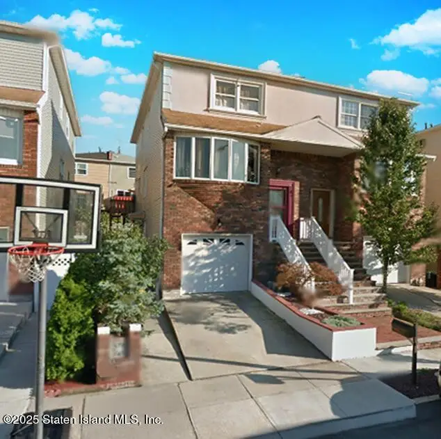 43 Cherrywood Court, Staten Island, NY 10308 - Image #1