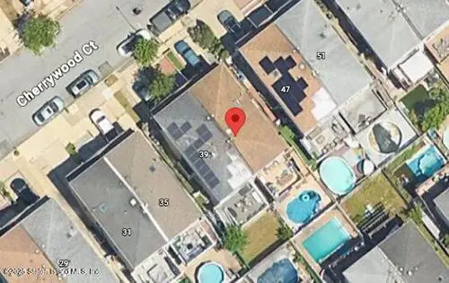 43 Cherrywood Court, Staten Island, NY 10308 - Image #2