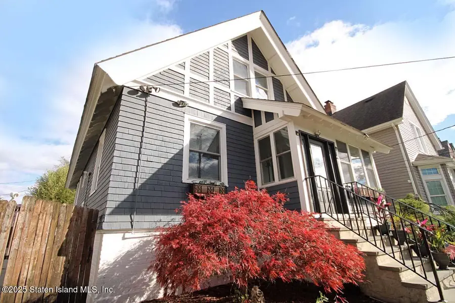 27 Egbert Place, Staten Island, NY 10305 - Image #3