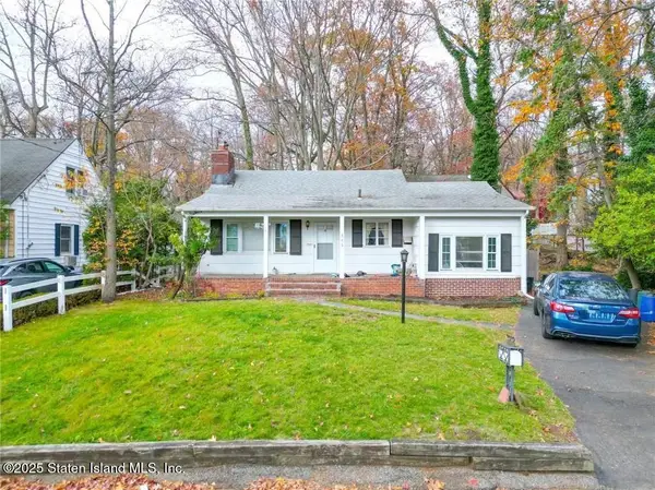 267 Edinboro Road, Staten Island, NY 10306