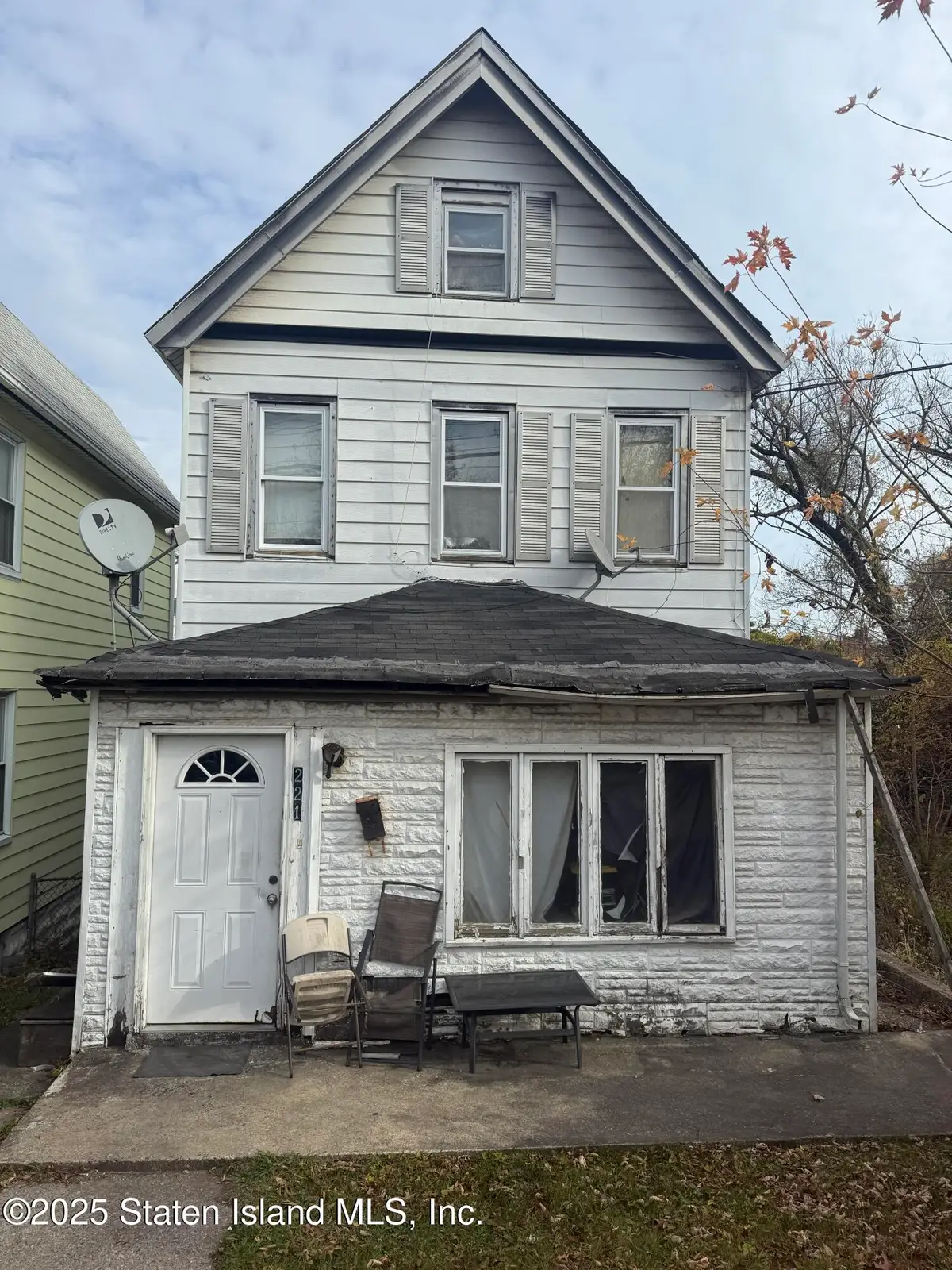 221 South Avenue, Staten Island, NY 10303 - Image #1