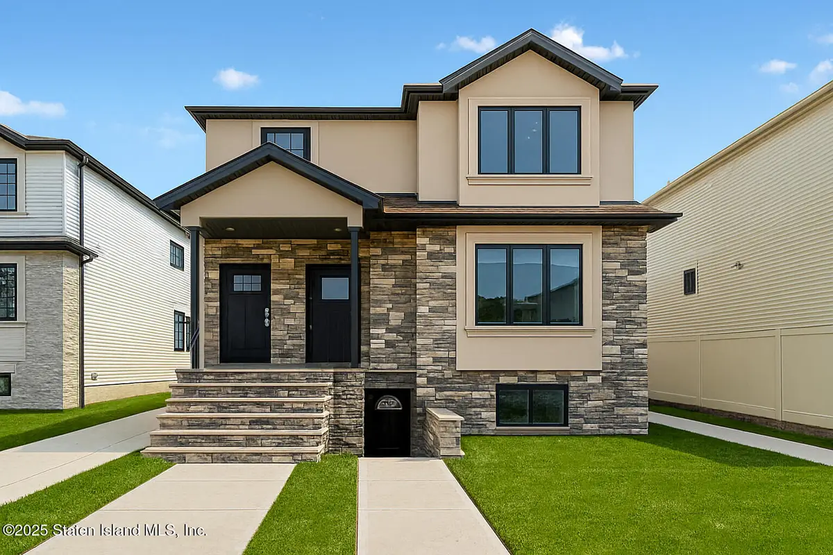 192 Mason Boulevard, Staten Island, NY 10309 - Image #1