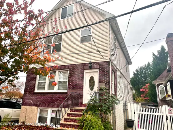 24 Roosevelt Street, Staten Island, NY 10304