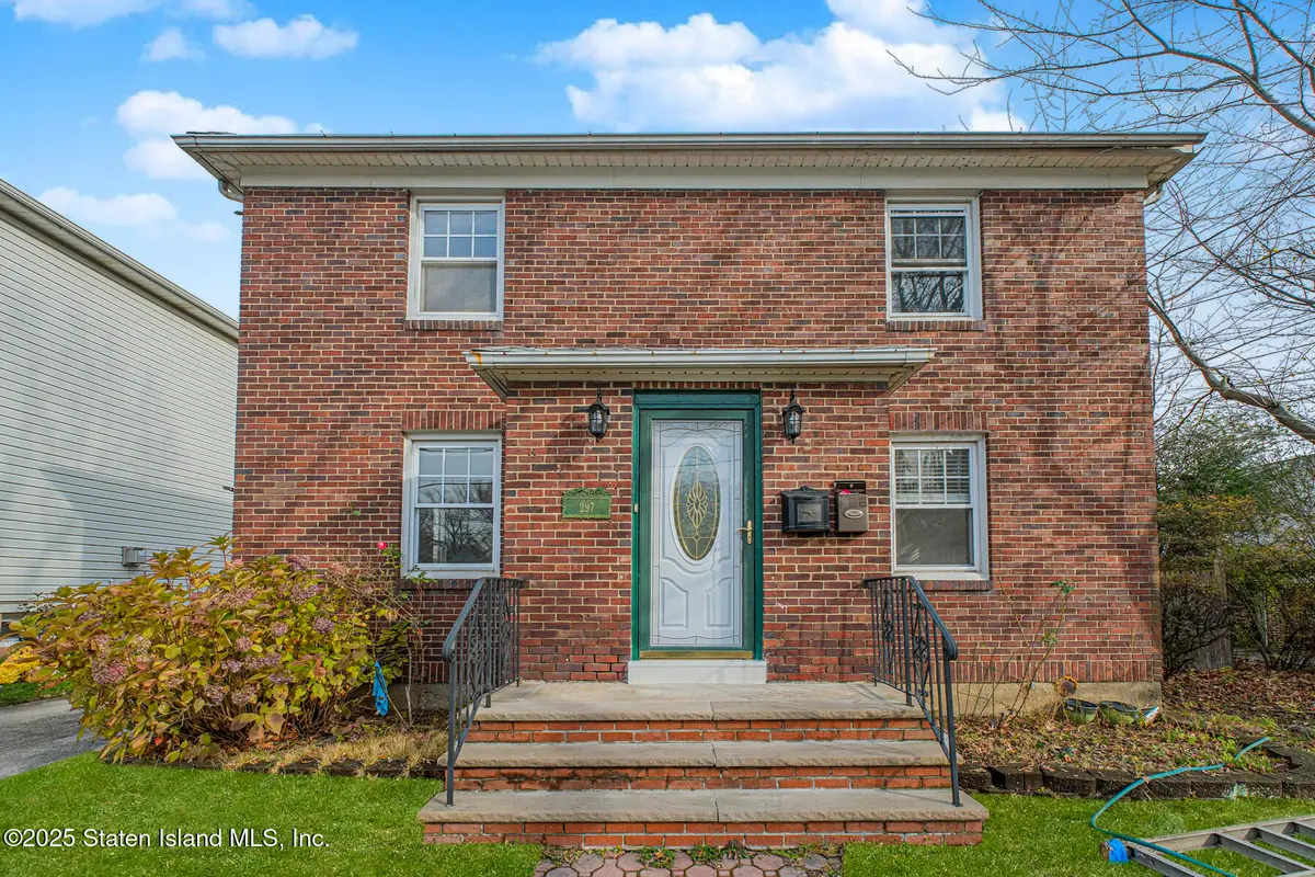 297 Otis Avenue, Staten Island, NY 10306 - Image #1