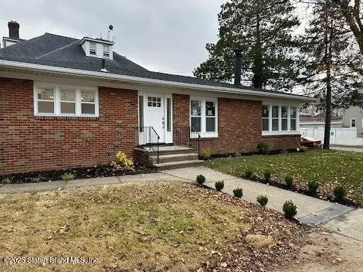 2 Livingston Court, Staten Island, NY 10310 - Image #1