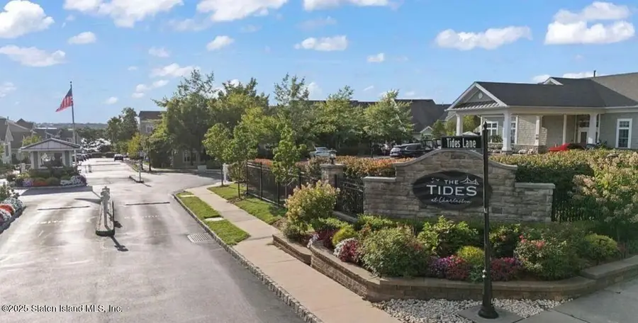 91 Pilot Lane, Staten Island, NY 10309 - Image #2