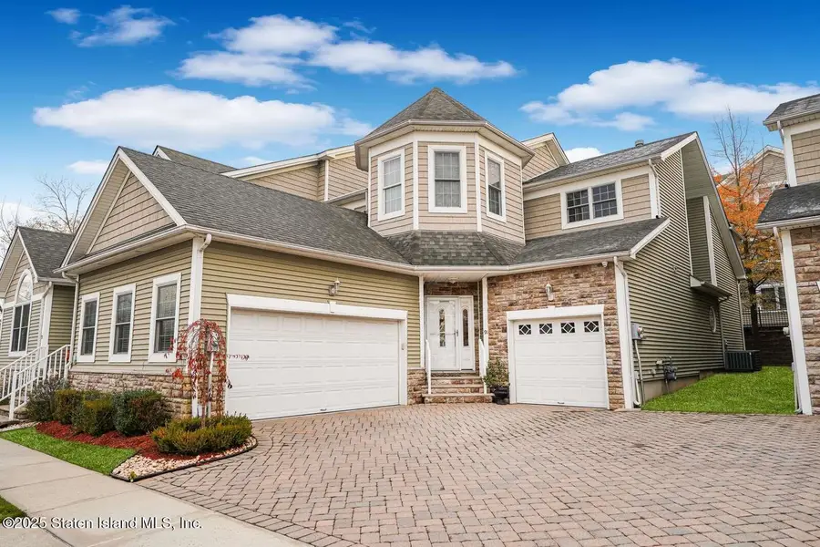 91 Pilot Lane, Staten Island, NY 10309 - Image #3