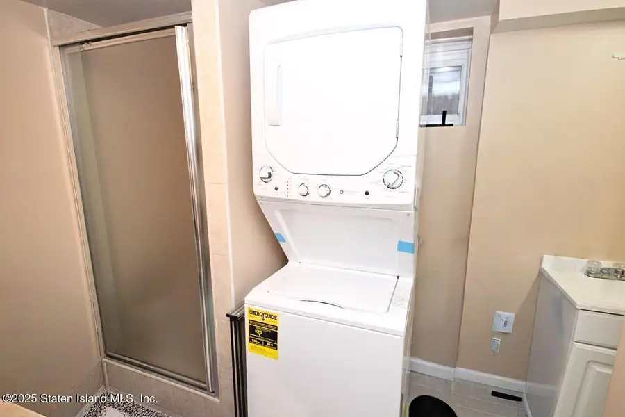 190 Hope Avenue, Staten Island, NY 10305 - Image #3