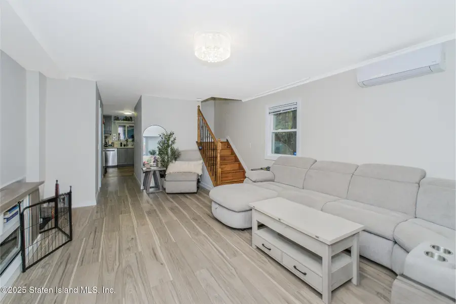 18 Atmore Place, Staten Island, NY 10306 - Image #3