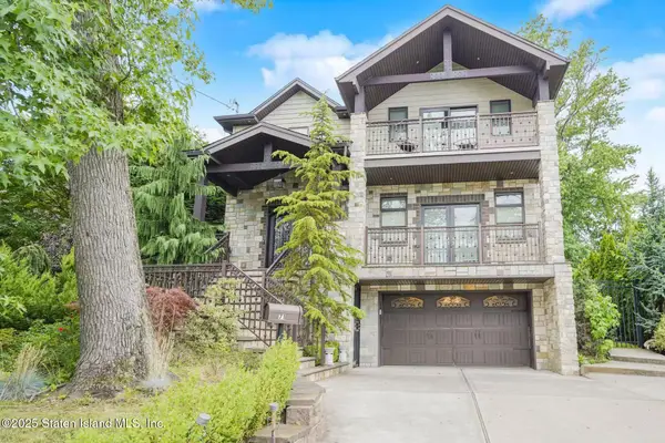 71 Grandview Terrace, Staten Island, NY 10308