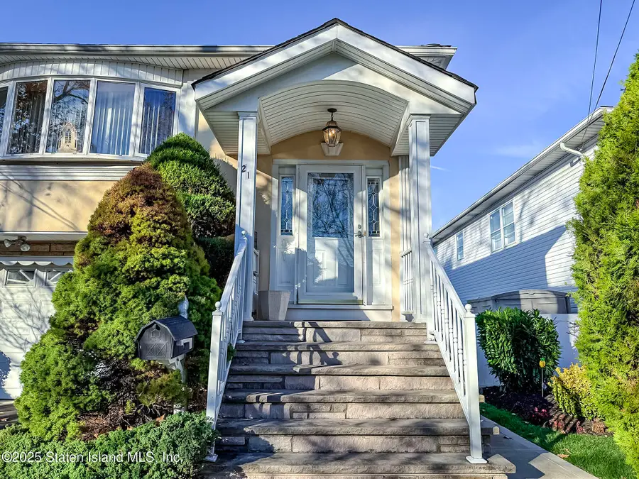 21 Boynton Street, Staten Island, NY 10309 - Image #2