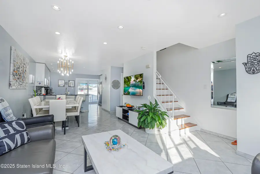 26 Shiloh Street, Staten Island, NY 10314 - Image #3