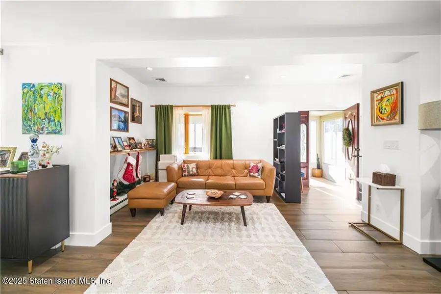 393 St Andrews Road, Staten Island, NY 10306 - Image #3