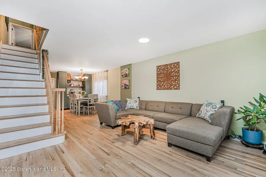 29 Diaz Street, Staten Island, NY 10305 - Image #3