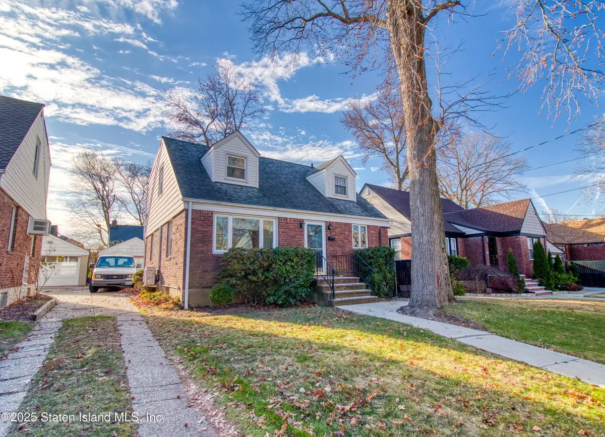 126 Goodwin Avenue, Staten Island, NY 10314 - Image #1