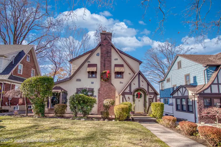 58 Conyingham Avenue, Staten Island, NY 10301 - Image #2