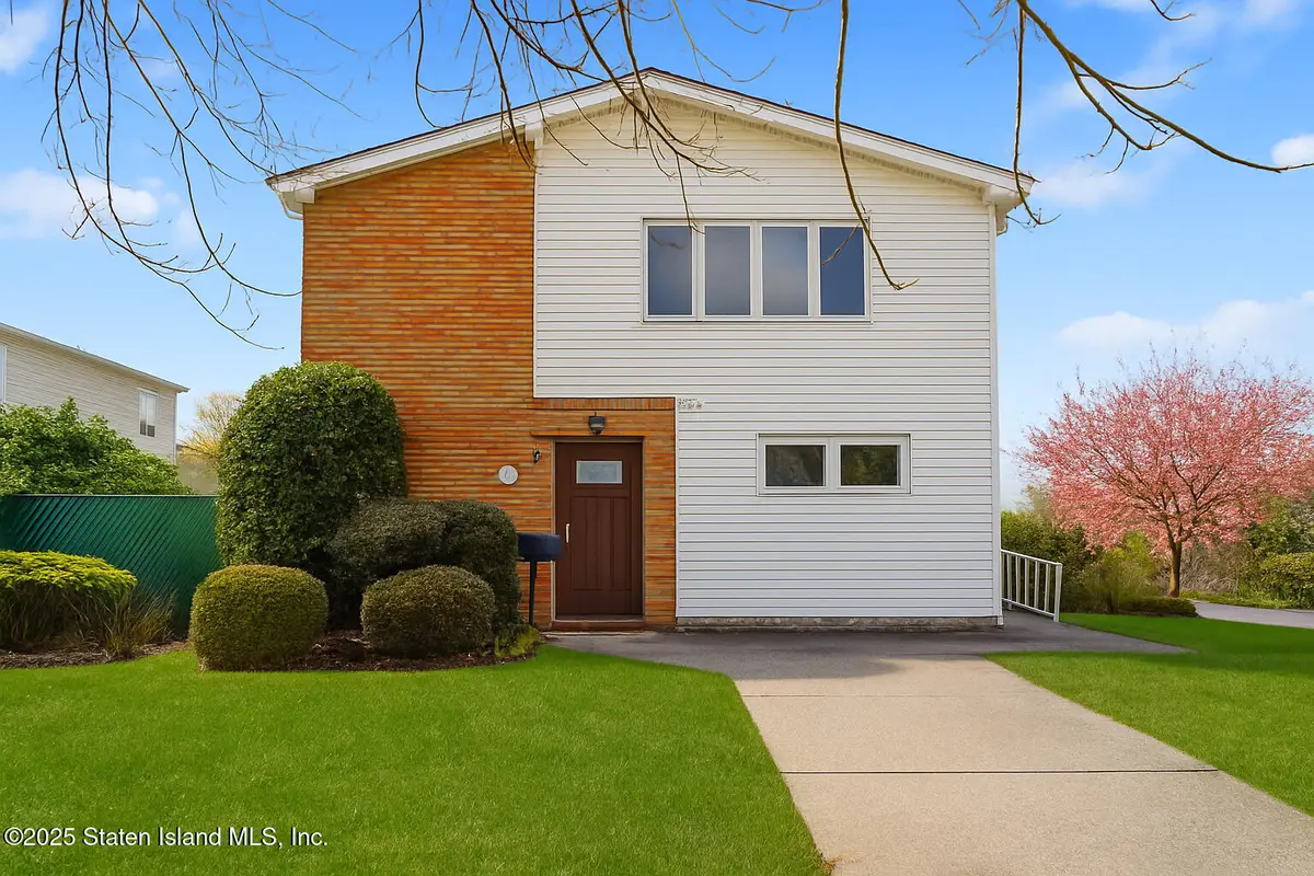 54 Preston Avenue, Staten Island, NY 10312 - Image #1