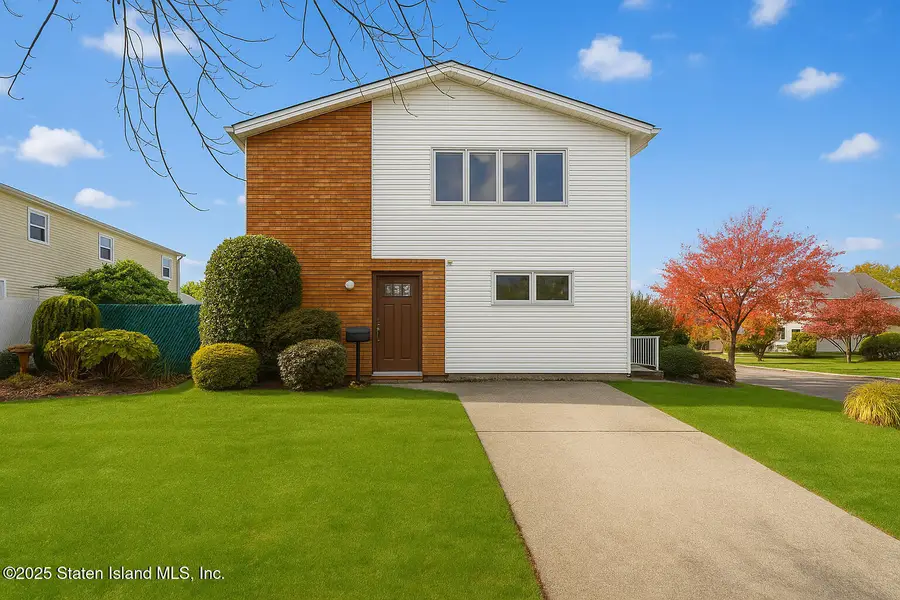 54 Preston Avenue, Staten Island, NY 10312 - Image #2