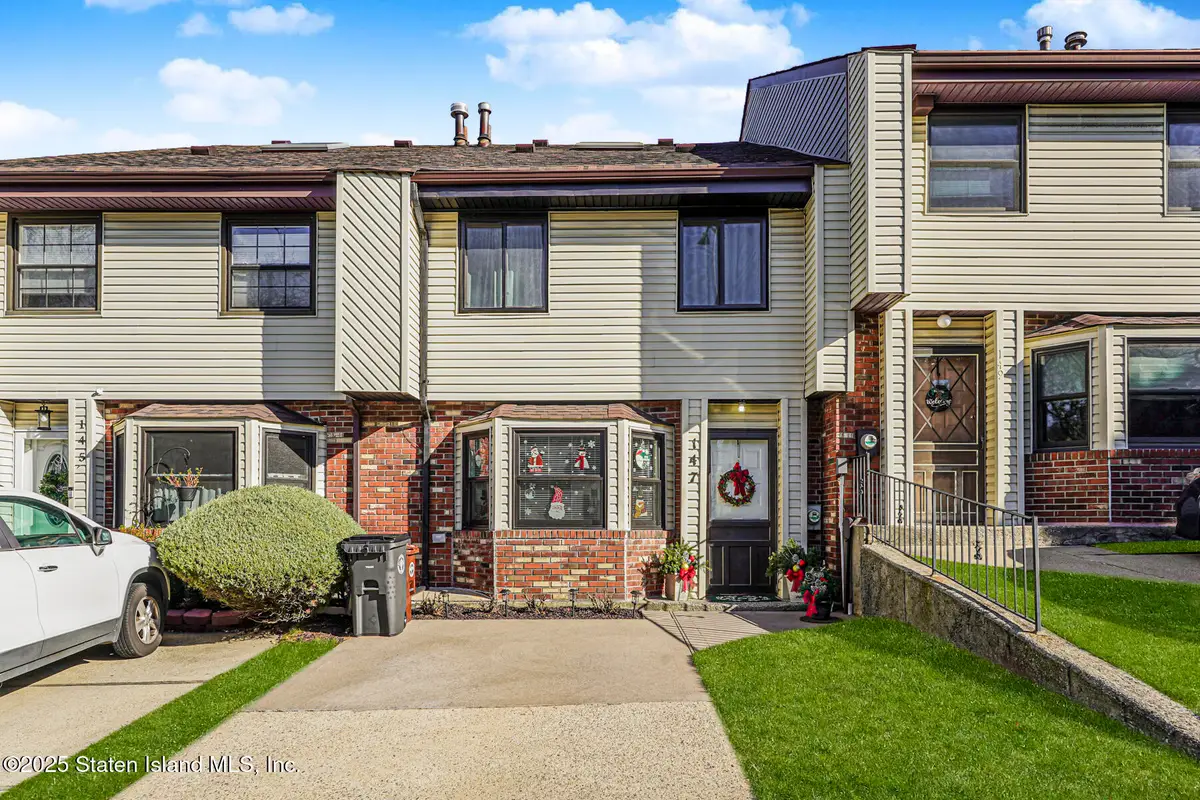 147 Russek Drive, Staten Island, NY 10312 - Image #1