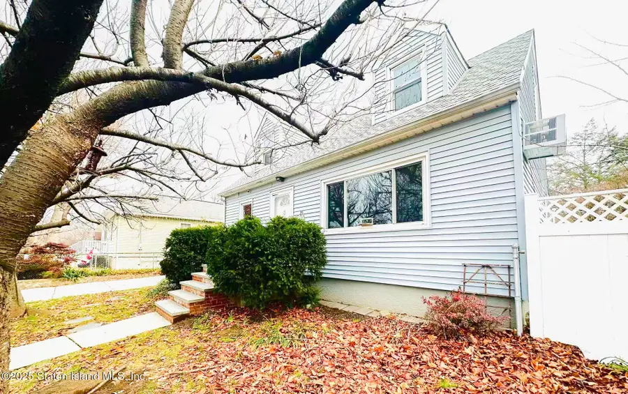 25 Iowa Place, Staten Island, NY 10314 - Image #2