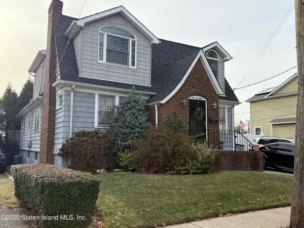 78 Cloister Place, Staten Island, NY 10306