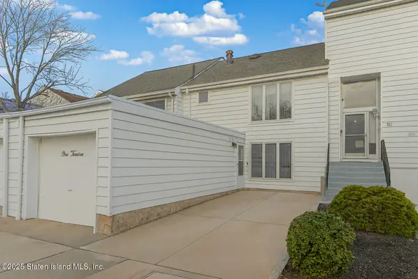 112 Hampton Green, Staten Island, NY 10312