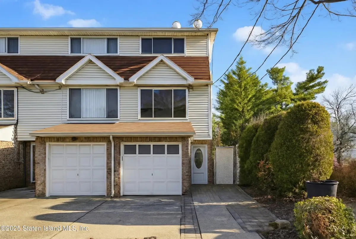 293 Wingham Street, Staten Island, NY 10305 - Image #1