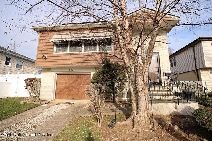 916 Bard Avenue, Staten Island, NY 10301 - Image #3