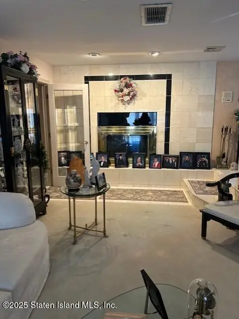 1061 Woodhull Avenue, Staten Island, NY 10312 - Image #3