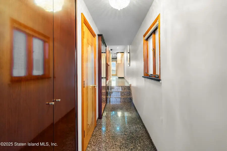 380 Gansevoort Boulevard, Staten Island, NY 10314 - Image #3