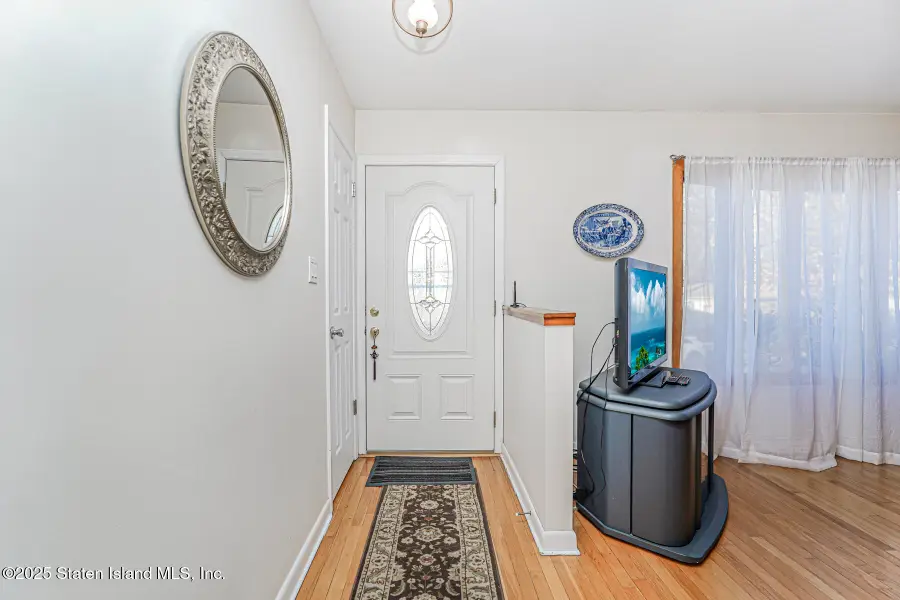 84 Leslie Avenue, Staten Island, NY 10305 - Image #3