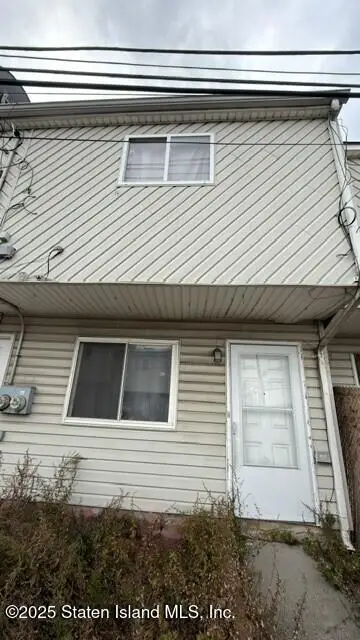 16 Betty Court, Staten Island, NY 10303 - Image #2