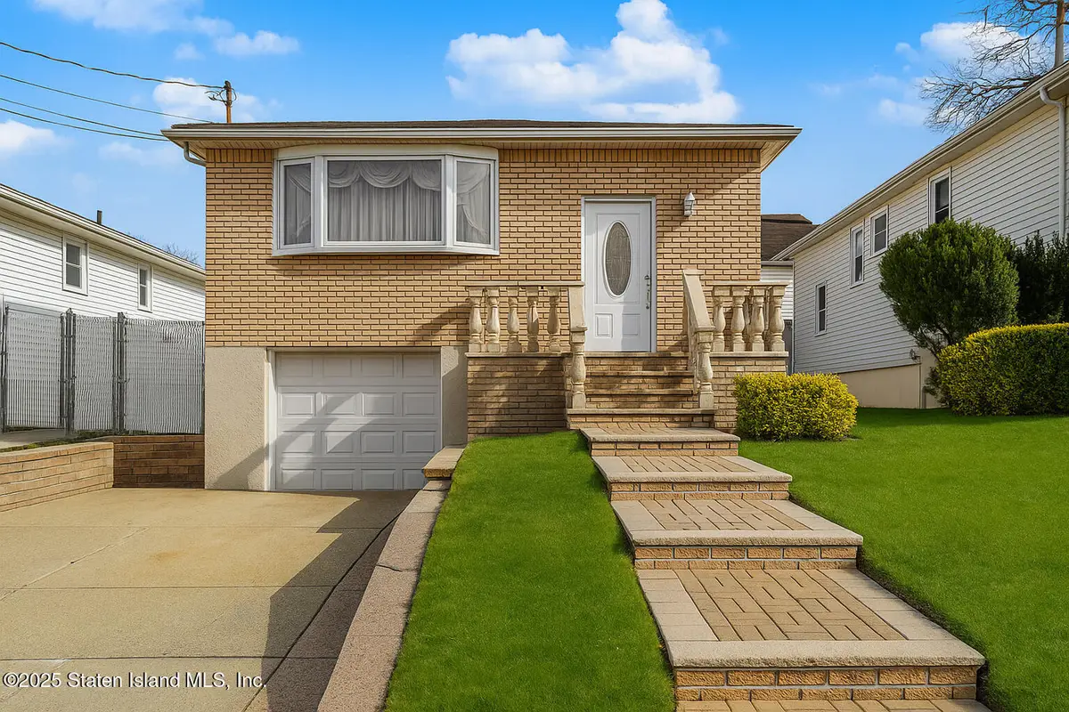 141 N Pine Terrace, Staten Island, NY 10312 - Image #1