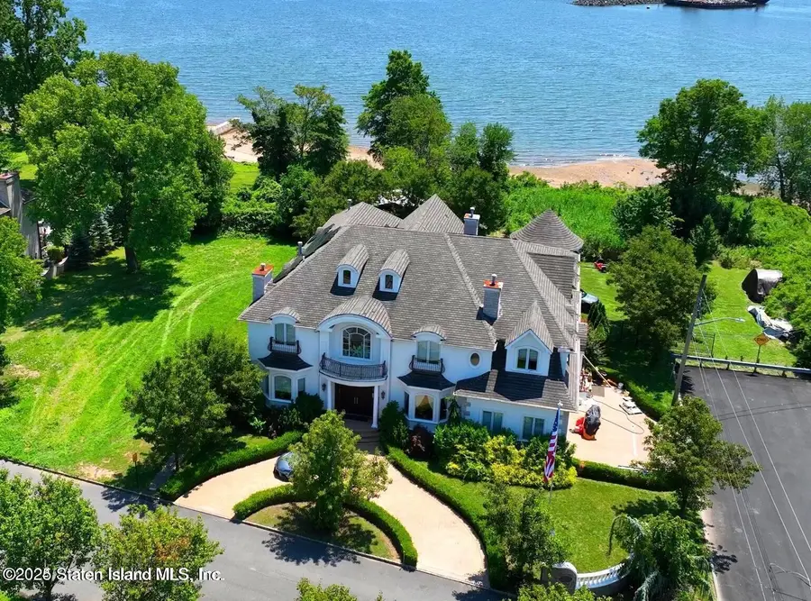 14 Ottavio Promenade, Staten Island, NY 10307 - Image #2