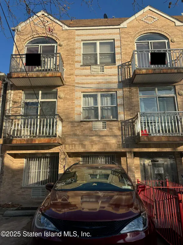 2265 W 7th Street #3b, Brooklyn, NY 11223