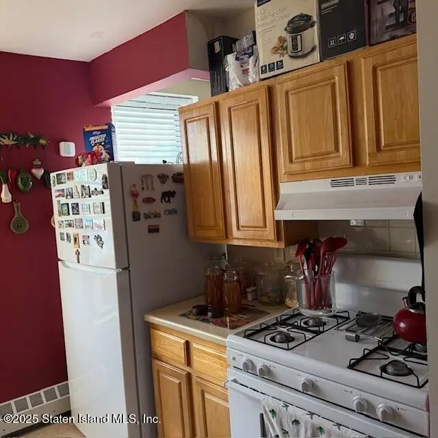 2023 Belmont Avenue #4c, Bronx, NY 10457 - Image #3