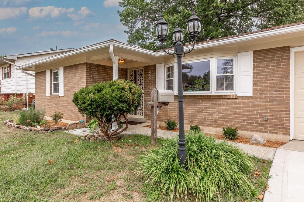488 Flintwood Drive, Columbus, OH 43230 BHGRE