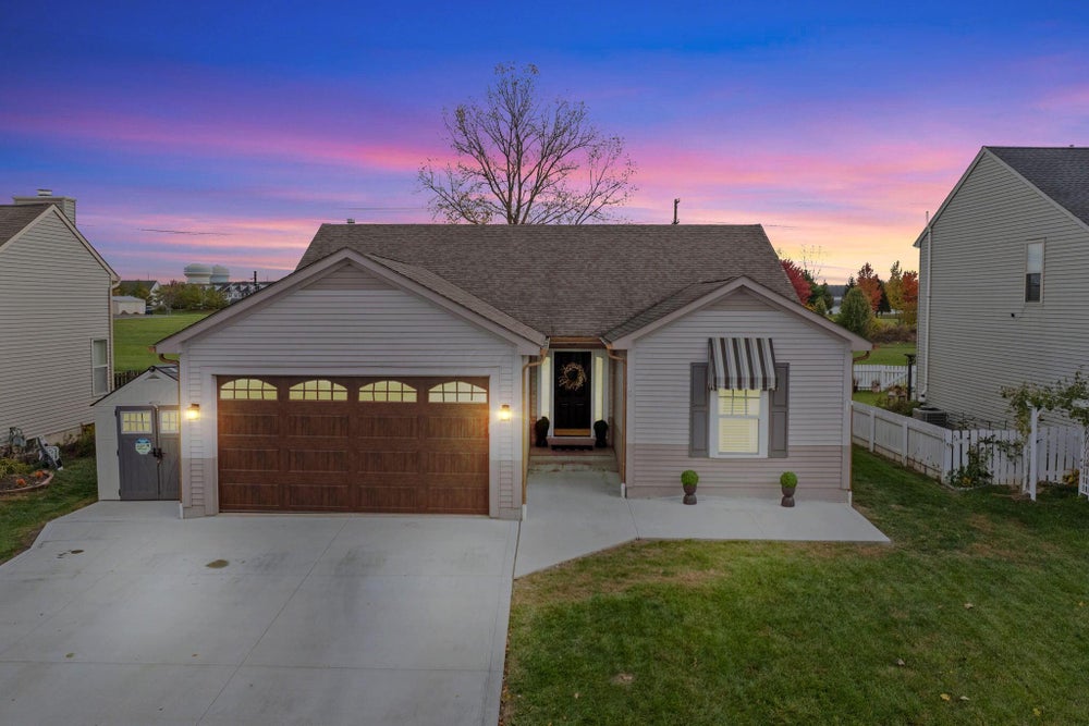 940 Portlock Drive, Columbus, OH 43228 BHGRE