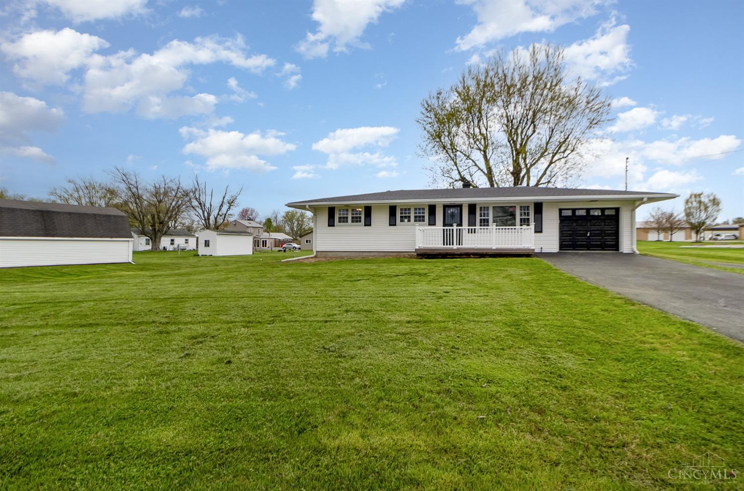 934 Locust Corner Road, Pierce Twp, Oh 45245 - Bhgre